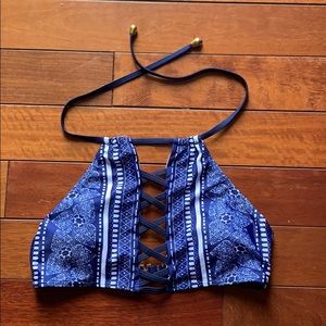 Halter bikini top